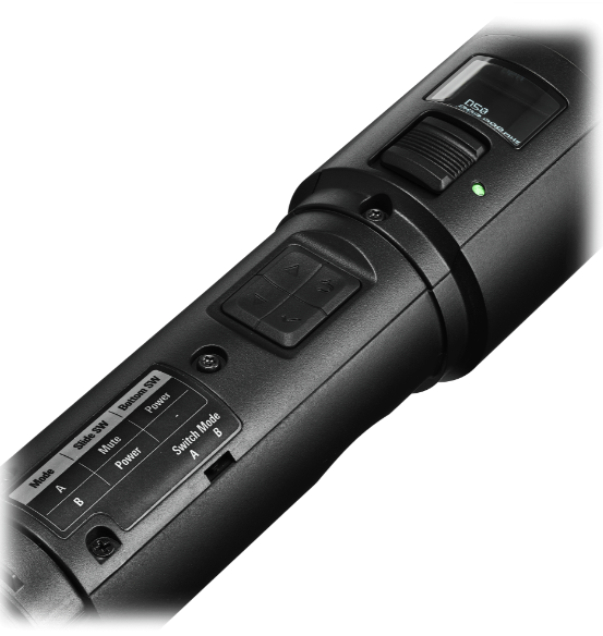 HANDHELD TRANSMITTER WITH CHARGER